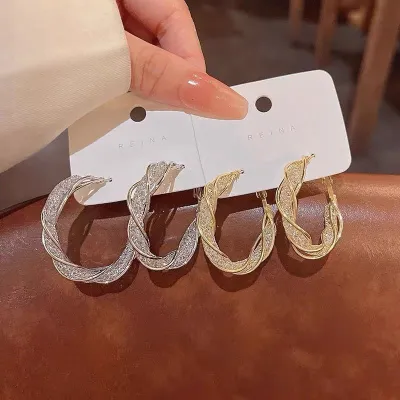 Sparkling Twisted Hollow Hoop Earrings 